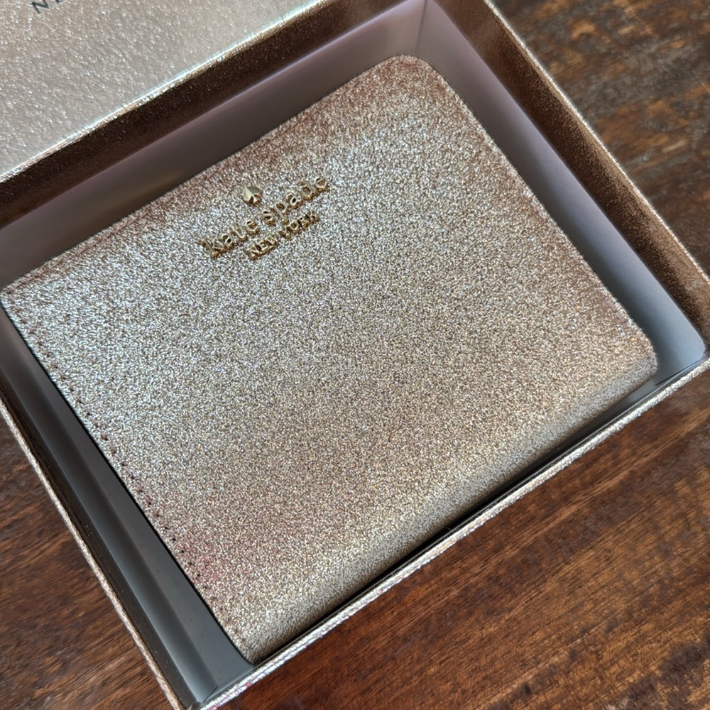 NWT Kate Spade Wallet